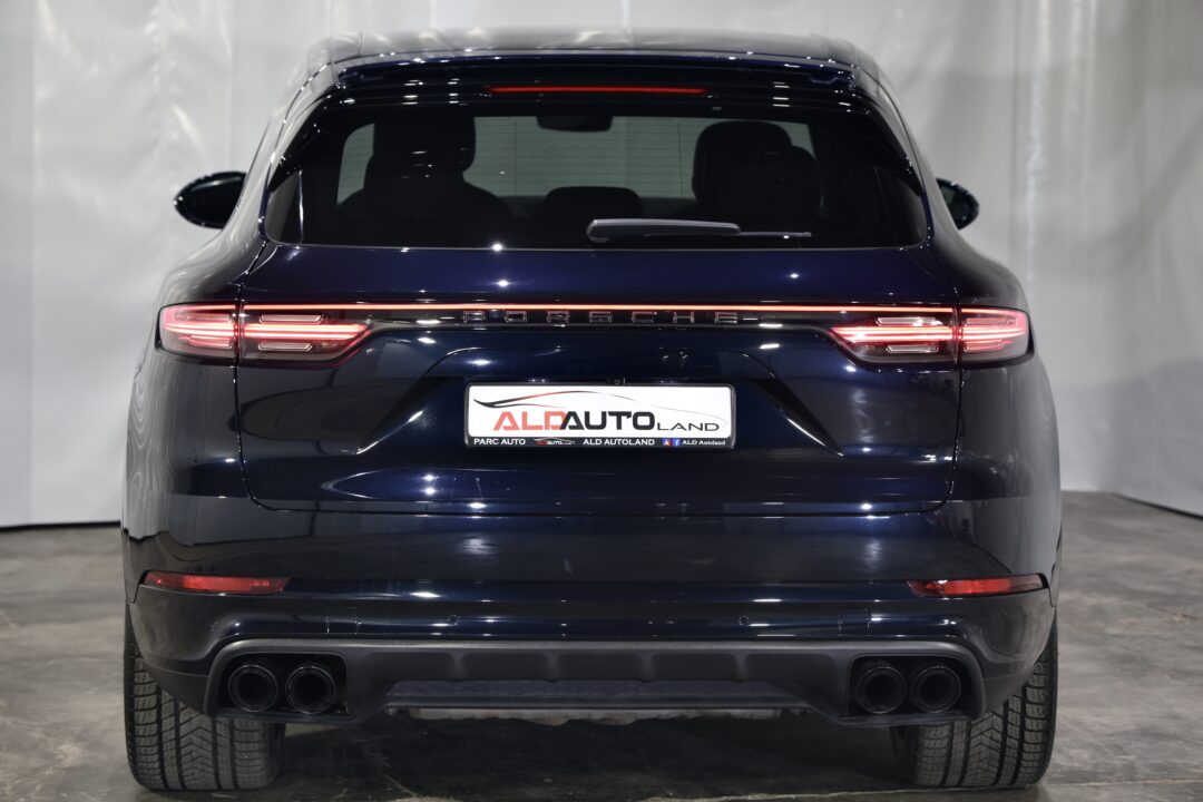 porsche-cayenne-turbo-4-0b-550-cp-automat-4x4