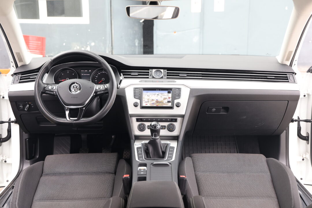 volkswagen-passat-b8-1-6-tdi-manual