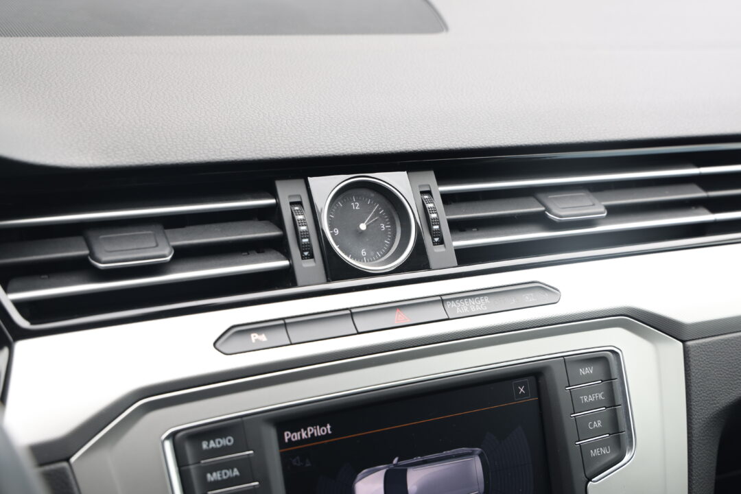 volkswagen-passat-b8-1-6-tdi-manual