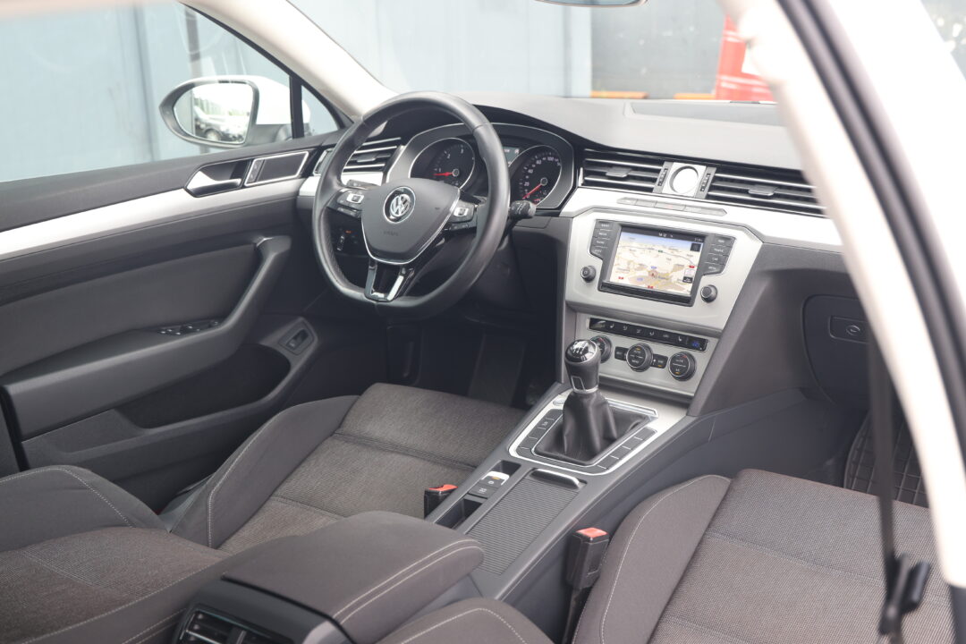 volkswagen-passat-b8-1-6-tdi-manual