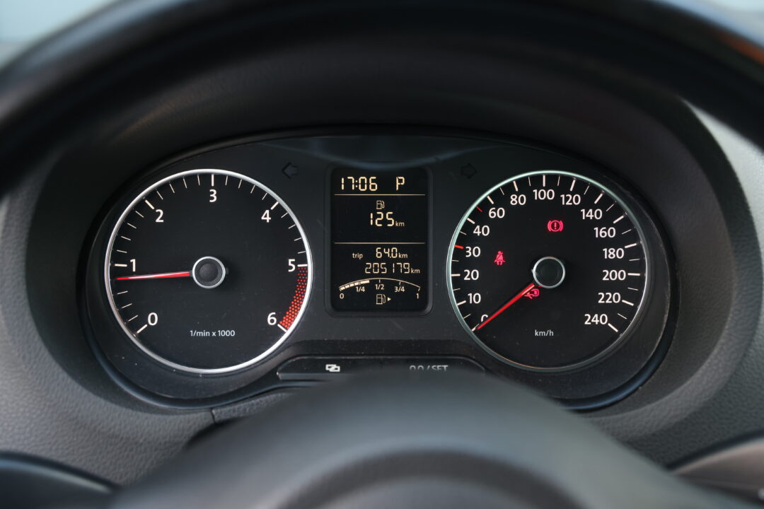 volkswagen-polo-1-6-tdi-automat-dsg