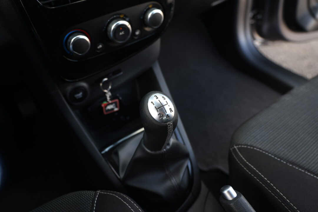 renault-clio-1-5-dci-manual