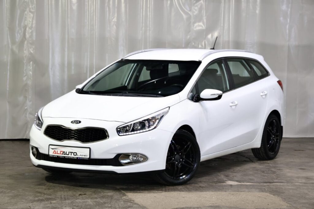 kia-ceed-1-6-gdi-dream-team-edition