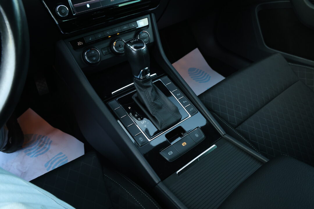 skoda-superb-1-6-tdi-dsg-style